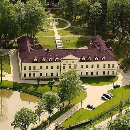 Hotel Zámek Kamenný Dvůr Kynsperk nad Ohri Esterno foto